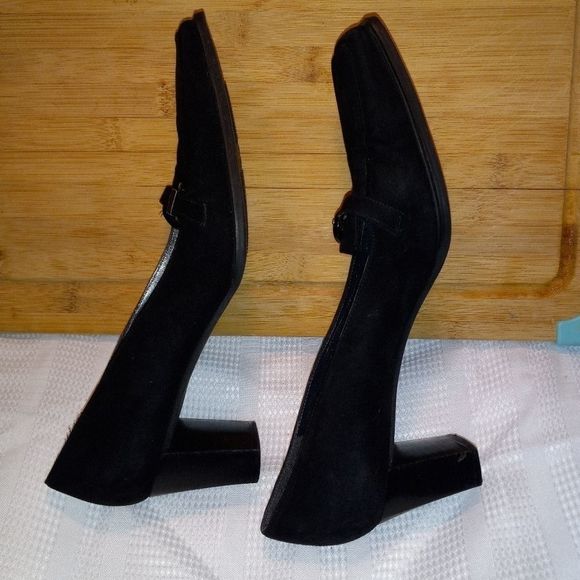 STEWART WEITZMAN BLOCK HEELS - Picture 9 of 11